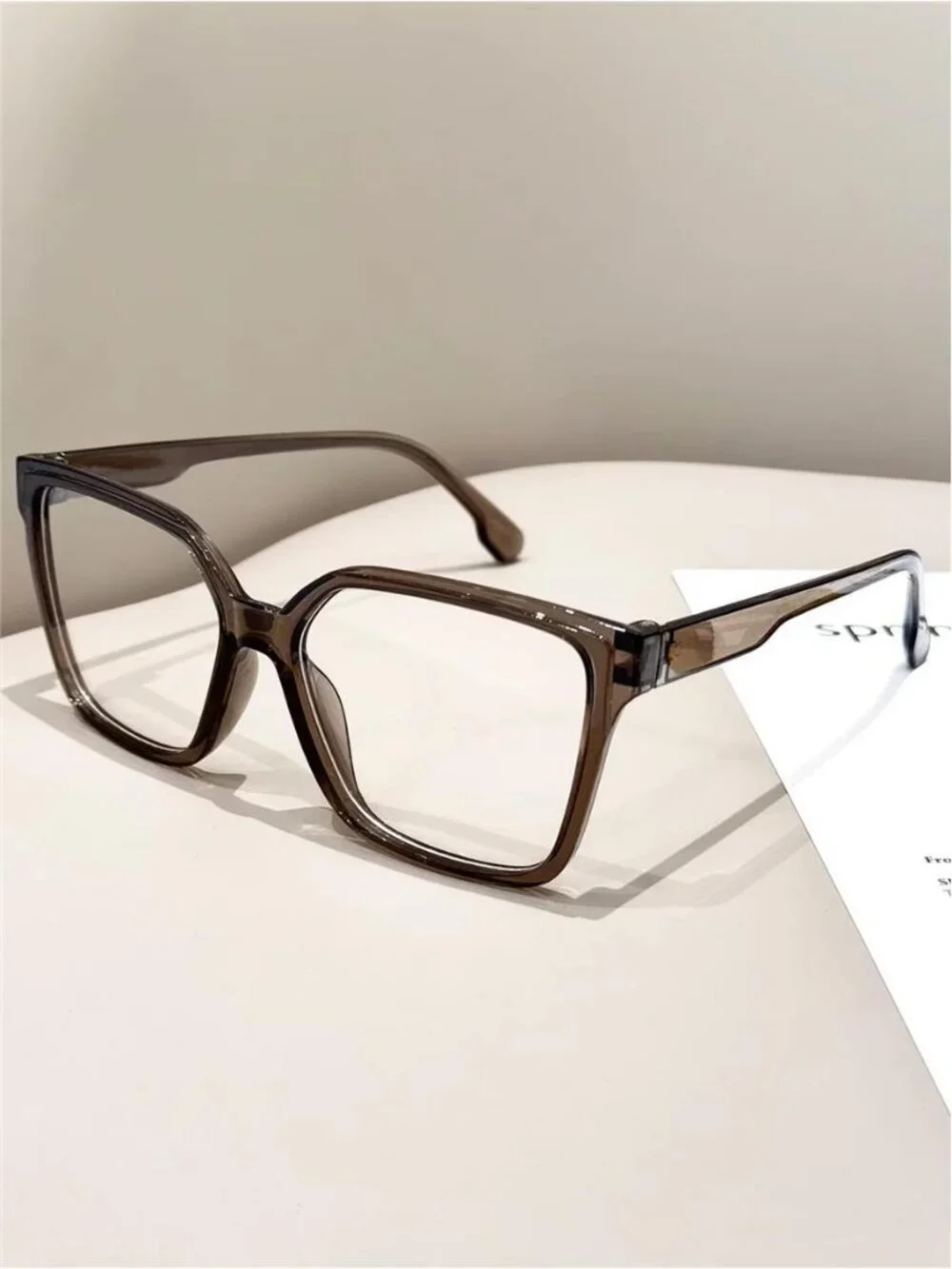 Retro large-frame glasses